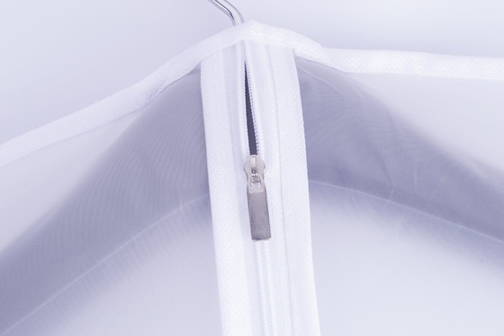 Weißer nichtgewebter 120x52cm CMYK PEVA Taschen-Anzug der Schließungs-Kleid